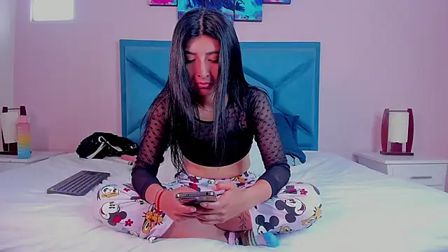 EmmaWilliamss online show from 26, 12, 2024