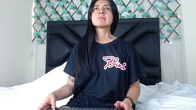 EmmaWilliamss online show from 2, 10, 2025