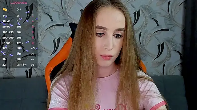 Snapshot of _mira_cle_ chatting on 14, 12, 2024 mira cle online show from 14, 12, 2024