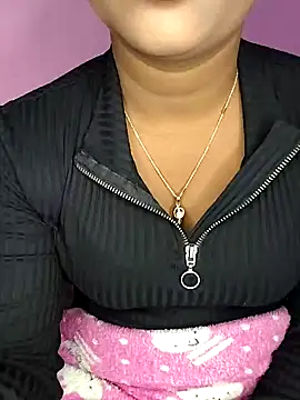 Snapshot of ANGE-MOU chatting on 9, 1, 2025 ANGE-MOU online show from 9, 1, 2025