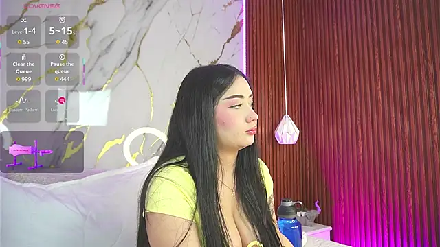 Snapshot of haylie_ chatting on 24, 2, 2025 haylie online show from 24, 2, 2025