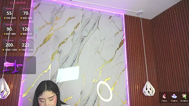 Snapshot of haylie_ chatting on 1, 3, 2025 haylie online show from 1, 3, 2025