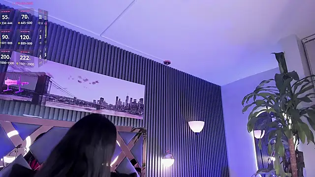 Snapshot of haylie_ chatting on 27, 10, 2025 haylie online show from 27, 10, 2025