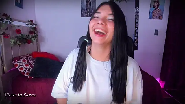 victoriaasaenz  online show from 13, 6, 2026