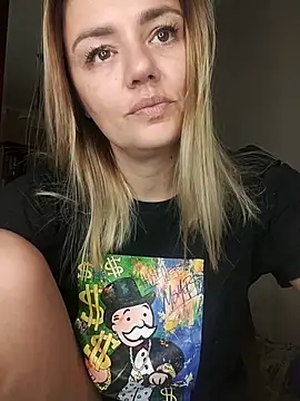 KrissSexi online show from 13, 9, 2025