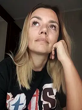 KrissSexi online show from 6, 10, 2025