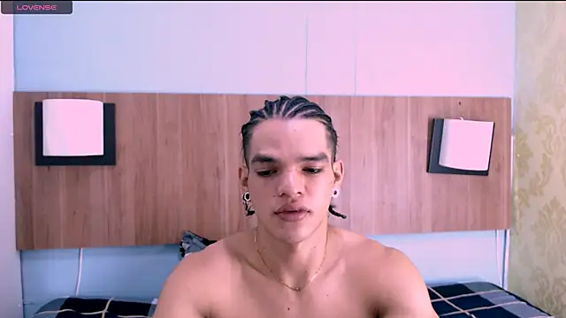 Snapshot of AlbertBernal69 chatting on 30, 1, 2025 AlbertBernal69 online show from 30, 1, 2025