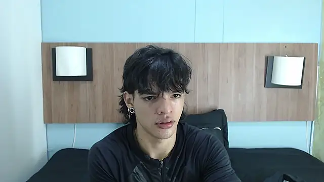 Snapshot of AlbertBernal69 chatting on 14, 2, 2025 AlbertBernal69 online show from 14, 2, 2025