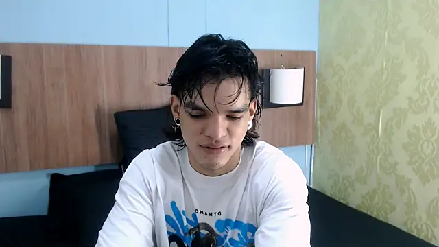 Snapshot of AlbertBernal69 chatting on 25, 2, 2025 AlbertBernal69 online show from 25, 2, 2025