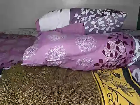 Snapshot of judyshinel20 chatting on 16, 12, 2025 judyshinel20 online show from 16, 12, 2025