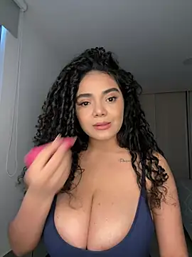 Snapshot of Mariecurl chatting on 19, 7, 2026 Mariecurl online show from 19, 7, 2026