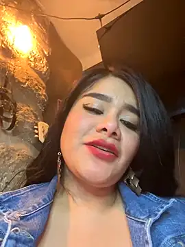 Snapshot of Insane_Issa chatting on 5, 1, 2025 Insane Issa online show from 5, 1, 2025