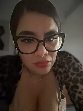 Snapshot of Insane_Issa chatting on 28, 2, 2025 Insane Issa online show from 28, 2, 2025