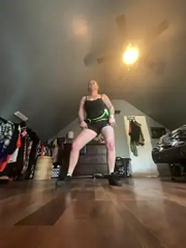 SummerBlueMoon online show from 4, 3, 2026