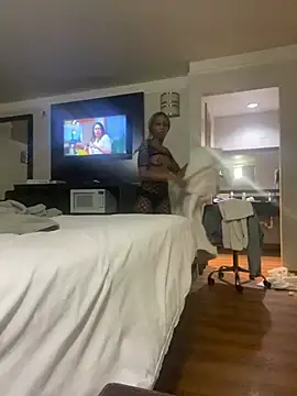 Snapshot of SlimBeenBadd1981 chatting on 13, 2, 2025 SlimBeenBadd1981 online show from 13, 2, 2025