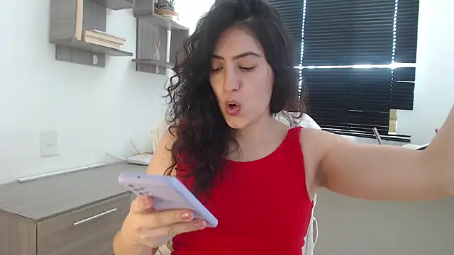 MIYESSI online show from 3, 10, 2025