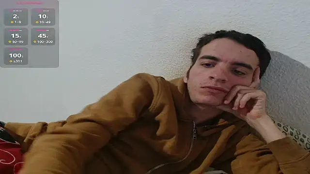 Snapshot of Tombgy07 chatting on 15, 10, 2025 Tombgy07 online show from 15, 10, 2025