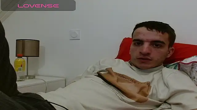 Snapshot of Tombgy07 chatting on 9, 11, 2025 Tombgy07 online show from 9, 11, 2025