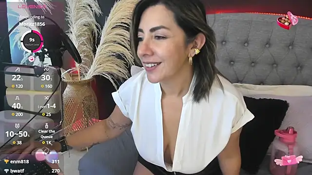 Isabella lt online show from 25, 2, 2025