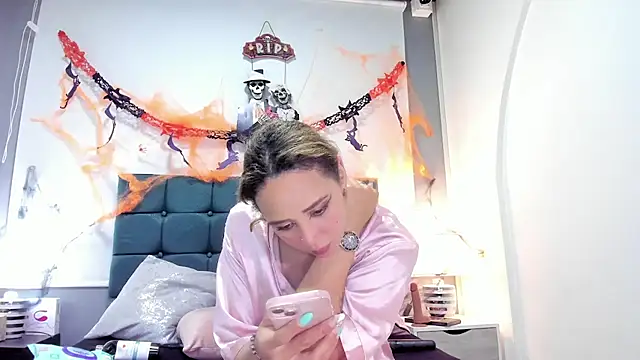 charlott lens online show from 28, 10, 2025