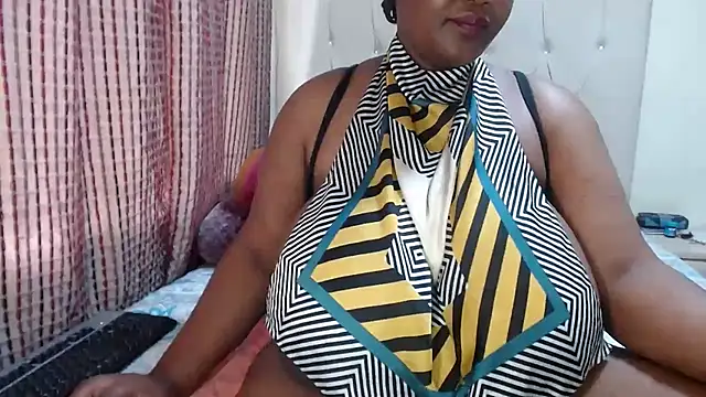 CHOCOLATEDARKBUSTYX online show from 4, 12, 2025