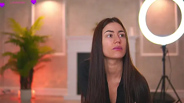 Abbela White online show from 25, 11, 2025