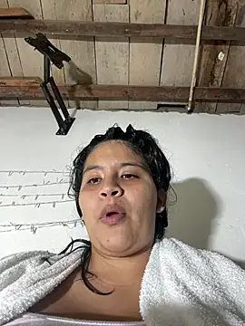 moncerrat luna online show from 11, 3, 2026