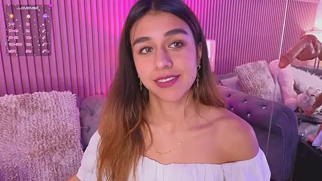 Snapshot of Emiily_Scott1 chatting on 15, 1, 2025 Emiily Scott1 online show from 15, 1, 2025