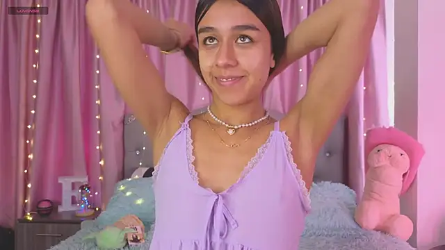 Snapshot of Emiily_Scott1 chatting on 3, 2, 2025 Emiily Scott1 online show from 3, 2, 2025