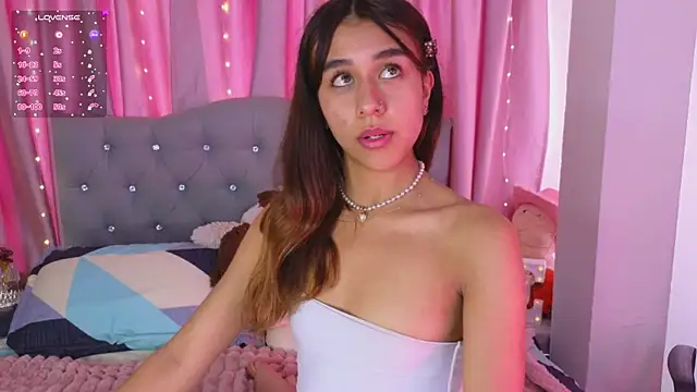 Snapshot of Emiily_Scott1 chatting on 18, 3, 2025 Emiily Scott1 online show from 18, 3, 2025