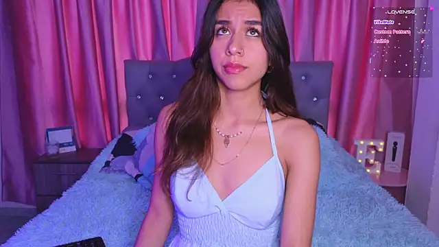 Snapshot of Emiily_Scott1 chatting on 26, 11, 2025 Emiily Scott1 online show from 26, 11, 2025