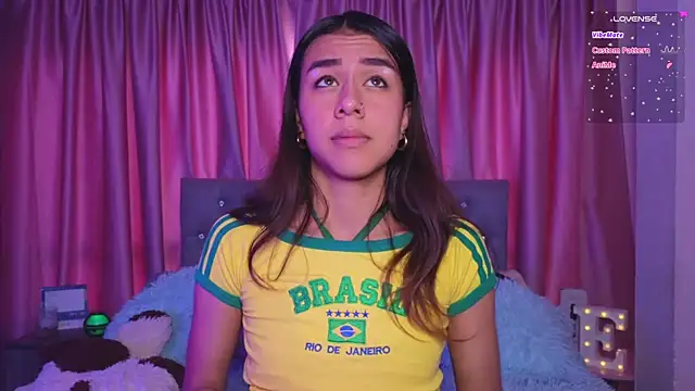 Snapshot of Emiily_Scott1 chatting on 29, 11, 2025 Emiily Scott1 online show from 29, 11, 2025