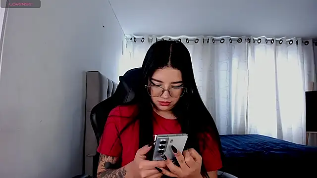 aliice walker  online show from 6, 11, 2025