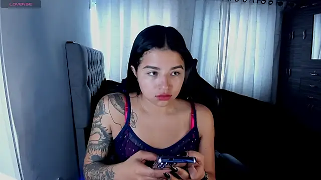 aliice walker  online show from 3, 2, 2026