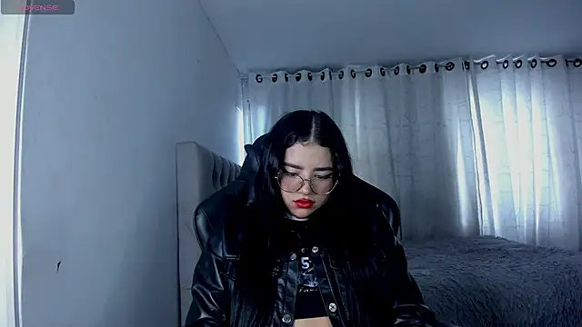 aliice walker  online show from 18, 6, 2026