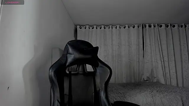 aliice walker  online show from 4, 8, 2026