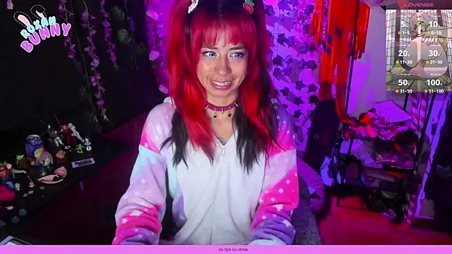 Roxanbunny1 online show from 18, 2, 2025