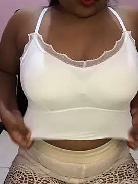 Snapshot of Rose_Olivia chatting on 13, 11, 2025 Rose Olivia online show from 13, 11, 2025