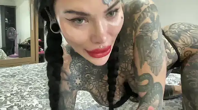 Snapshot of claudiacvc95 chatting on 7, 12, 2024 claudiacvc95 online show from 7, 12, 2024