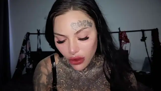 claudiacvc95 online show from 18, 4, 2026