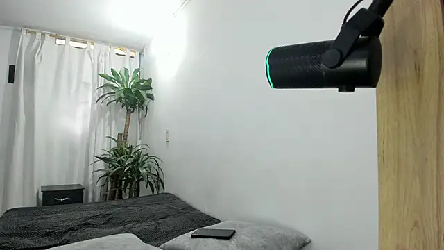 Lia-y-felipe online show from 30, 11, 2025