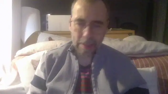 ptitcanard60600 online show from 4, 12, 2025