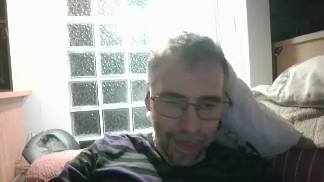 ptitcanard60600 online show from 12, 4, 2026