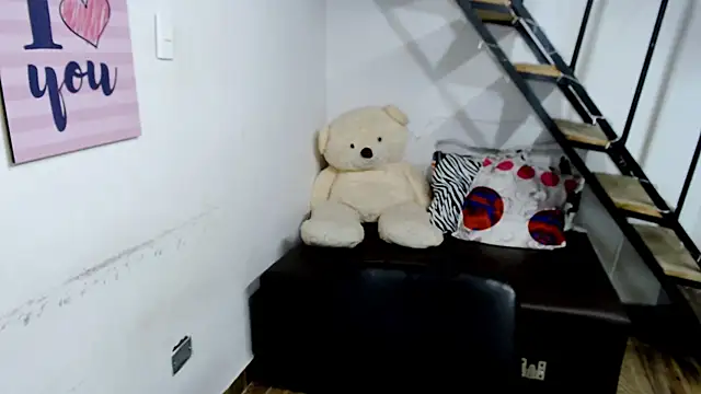 samantha baby  online show from 14, 1, 2025