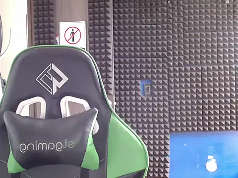 Curly Angel24 online show from 18, 2, 2026