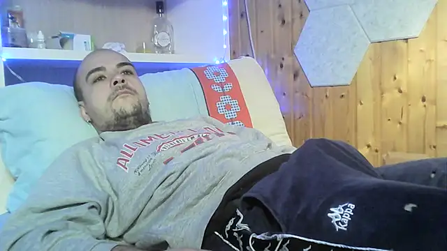 Snapshot of ItalianVinDiesel chatting on 26, 12, 2024 ItalianVinDiesel online show from 26, 12, 2024