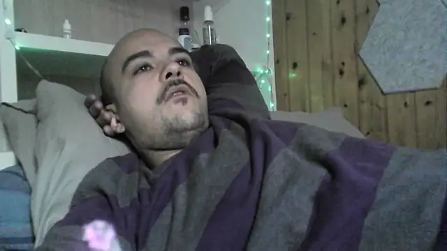 Snapshot of ItalianVinDiesel chatting on 28, 9, 2025 ItalianVinDiesel online show from 28, 9, 2025