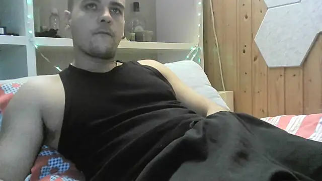 Snapshot of ItalianVinDiesel chatting on 30, 10, 2025 ItalianVinDiesel online show from 30, 10, 2025