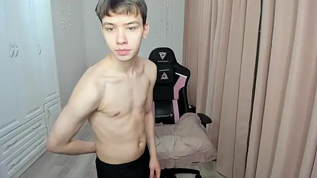 Snapshot of lil_cassie chatting on 22, 1, 2025 lil cassie online show from 22, 1, 2025