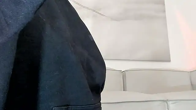 Apotheosis01 online show from 15, 12, 2025